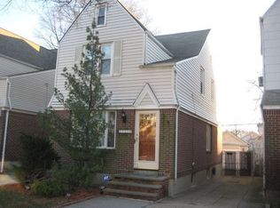 17110 Courtney Ave, Flushing, NY 11358