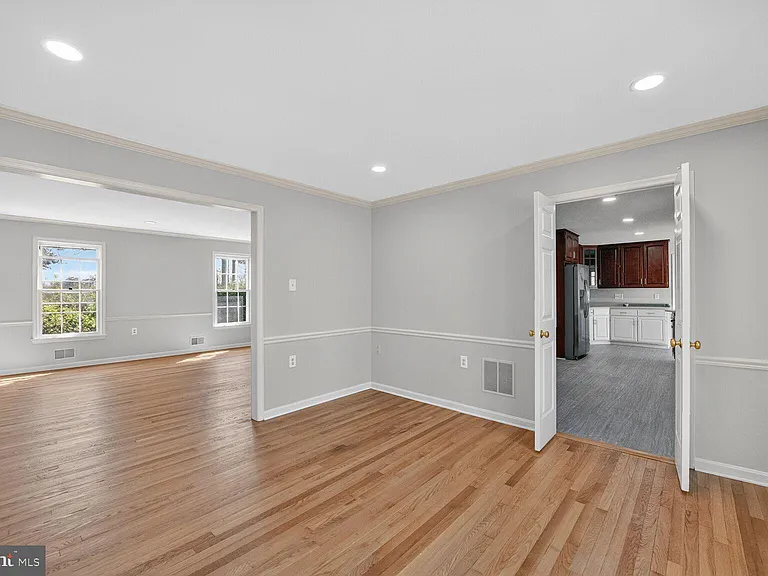 21733 Oatlands Rd — Photo 15