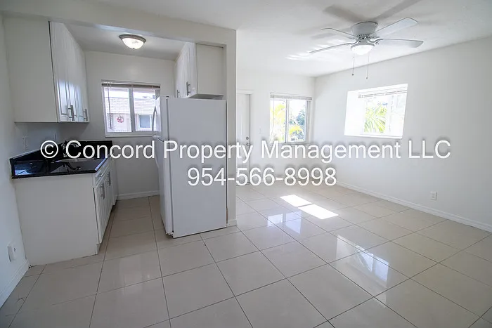 1727 Liberty St #12 — Photo 13