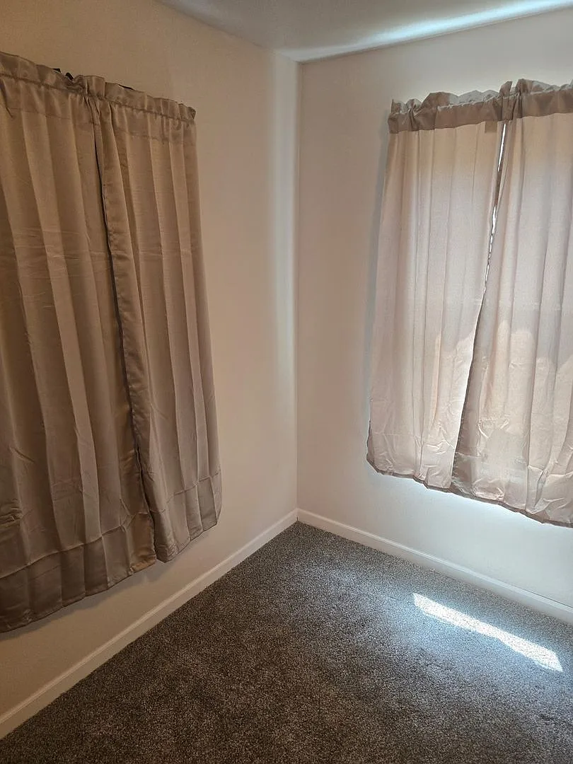 Charming 2BR House in Lusk — Photo 4