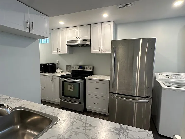 1506 Reesor Ct #BASEMENT — Photo 12