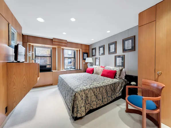 50 East 77th Street image 12 of 13