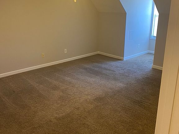 5th image of 4816 Shallow Cove Way