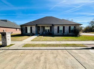 202 Derusso St, Houma, LA 70364