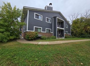 4521 S Ahmedi Ave #16, Saint Francis, WI 53235