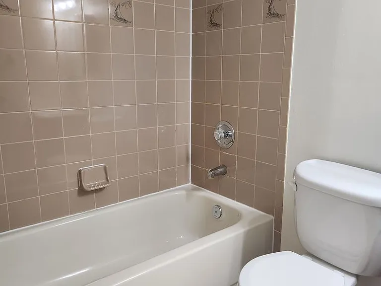 1623 SW Santa Barbara Pl — Photo 17