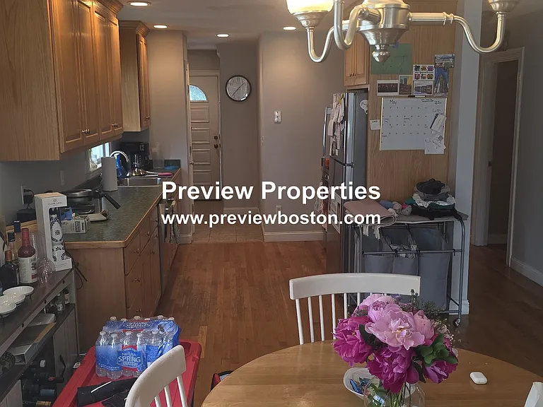 321 N Harvard St #P — Photo 7