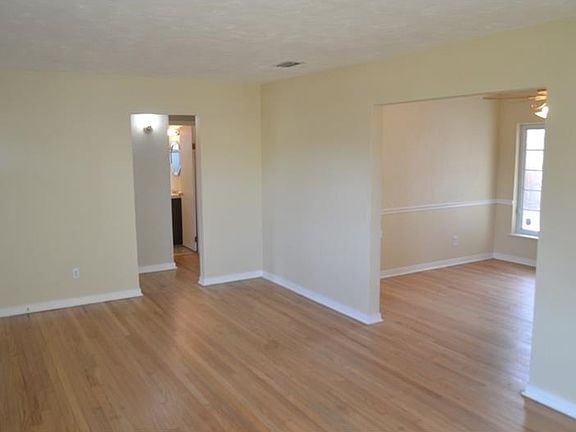 2nd image of 4943 5th Ave S