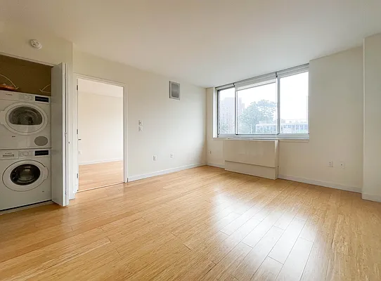 Rented by Kahen Properties | media 1