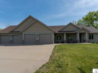 60340 Maverick Ct, Madison Lake, MN 56063