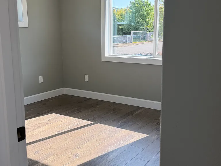 871 Greenwood Ave #1 — Photo 14