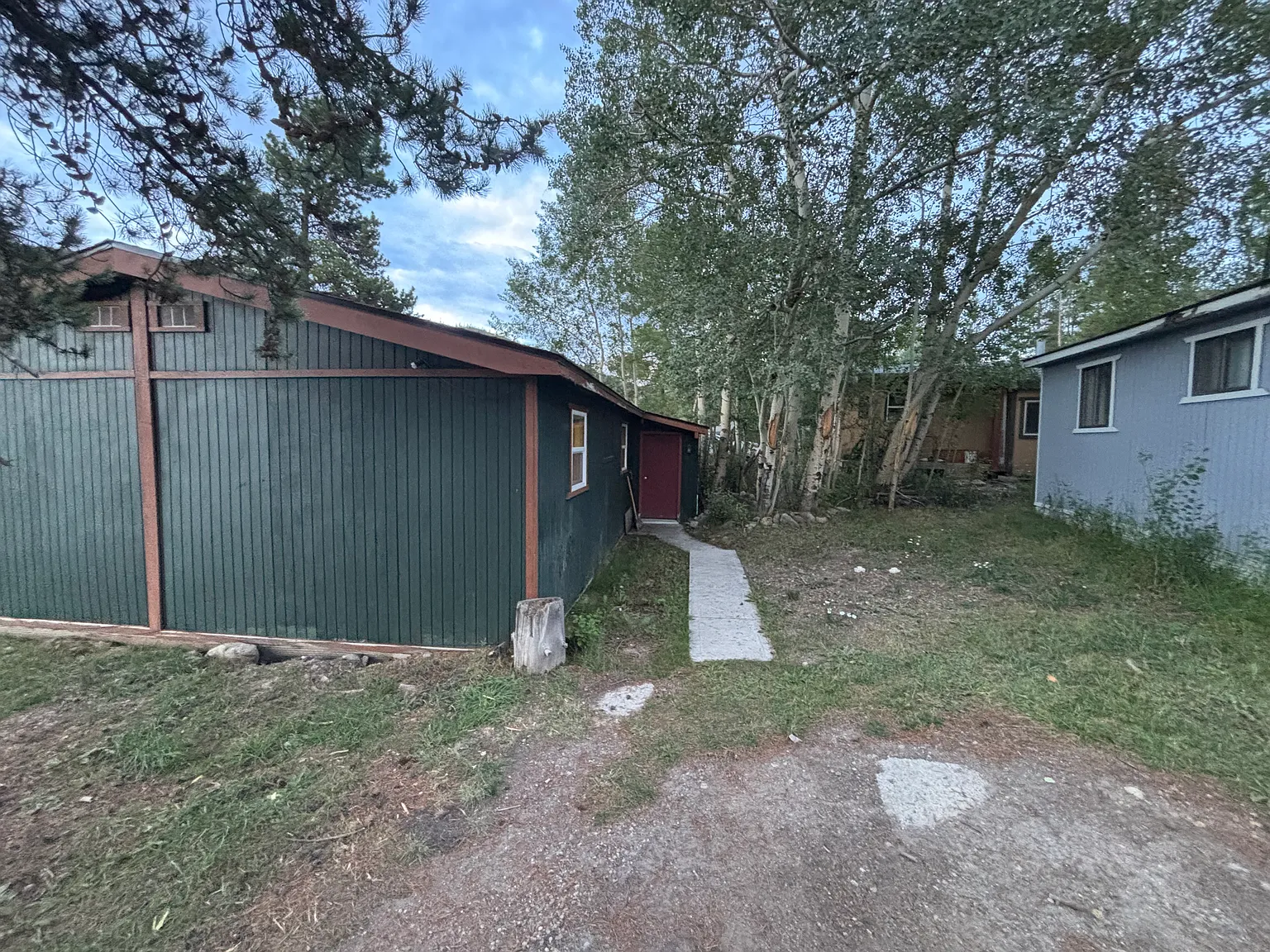 3 bed, 960 sqft, $3,650 — Photo 2