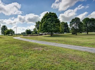 1896 N Nicholas Rd, Nixa, MO 65714