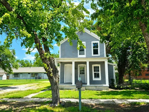 710 N 9th St, Salina, KS 67401