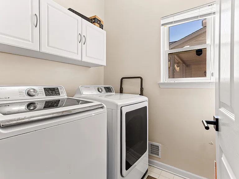 1484 Chapleau Dr — Photo 24