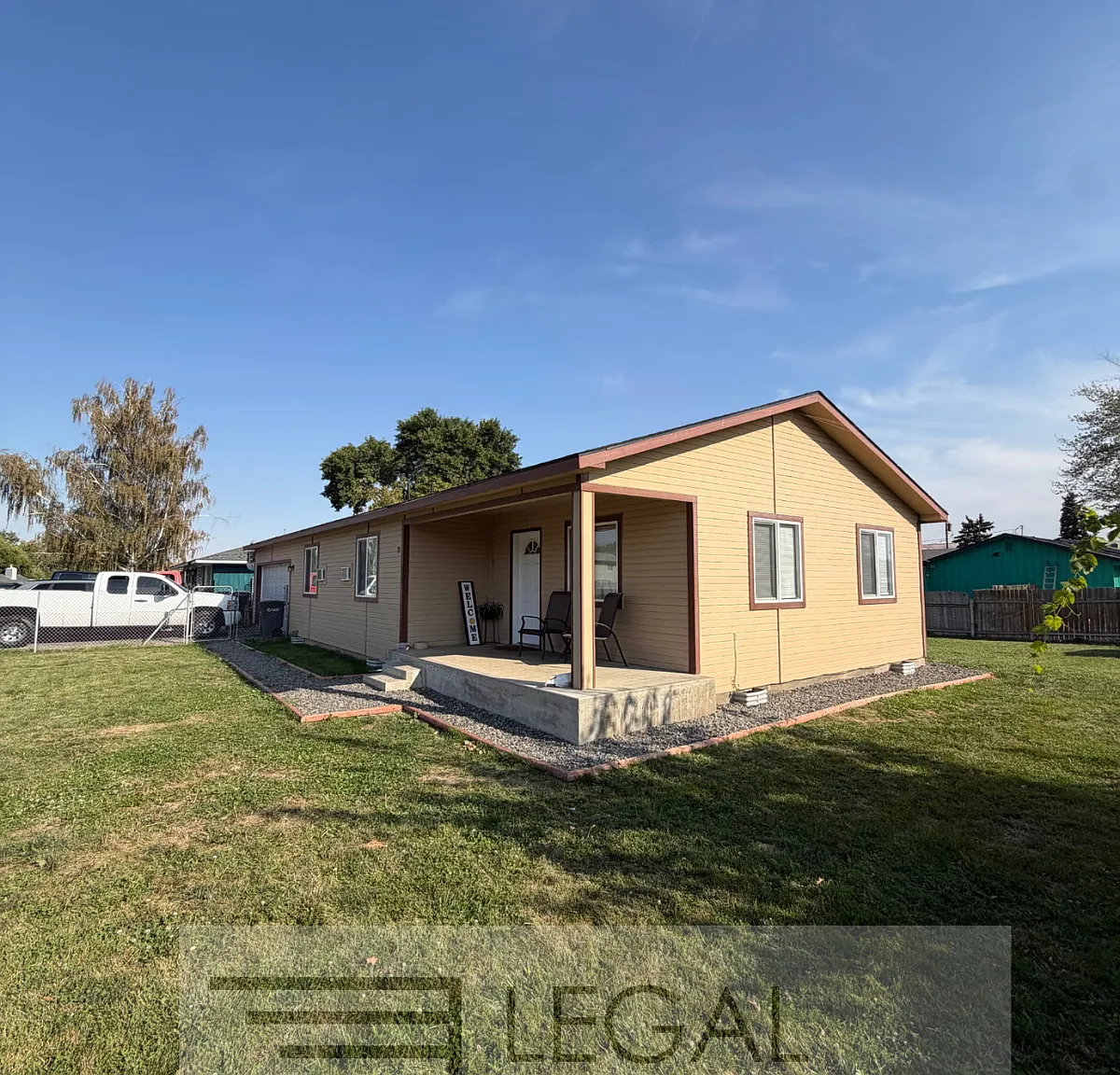 3 bed, 1200 sqft, $1,995 — Photo 2