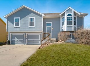 11502 N Laurel Ave, Kansas City, MO 64157