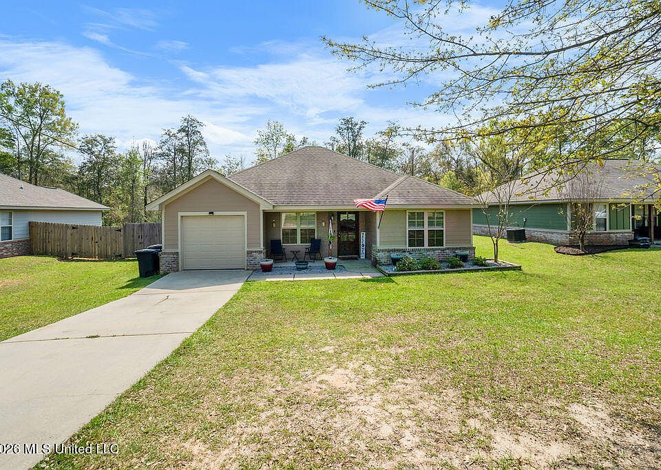 1st image of 47 Logaras Cir