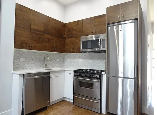 Rented by Lodger Corp | media 17