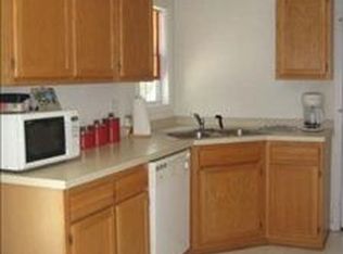 114 Sweetwater Dr, Jacksonville, NC 28540