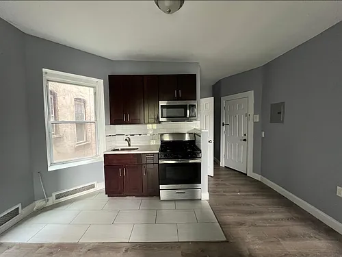 548 Avenue C Photo 1