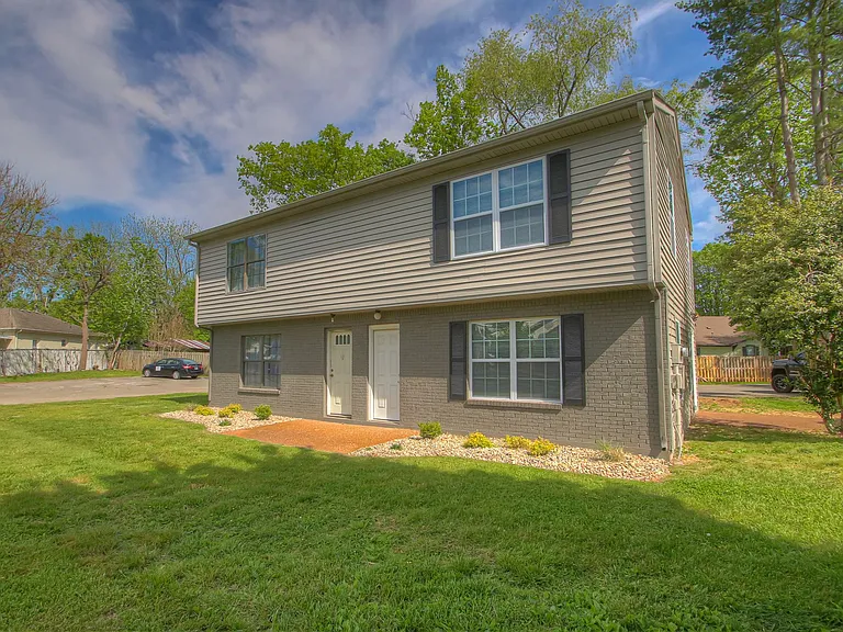 350 Beechcroft Rd #6 — Photo 20
