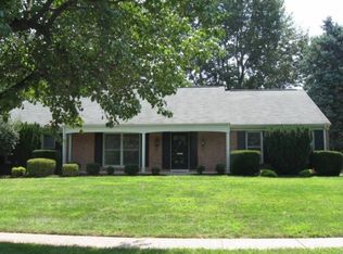 960 Greenlea Rd, Hershey, PA 17033