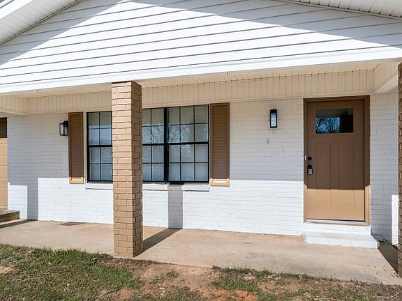 3rd image of 8563 Renee Cir