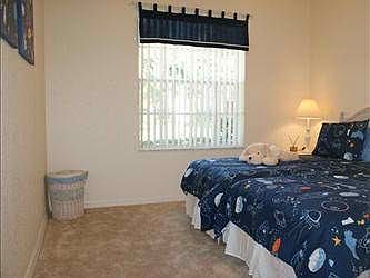 HR5P228NHD-twin-bedroom