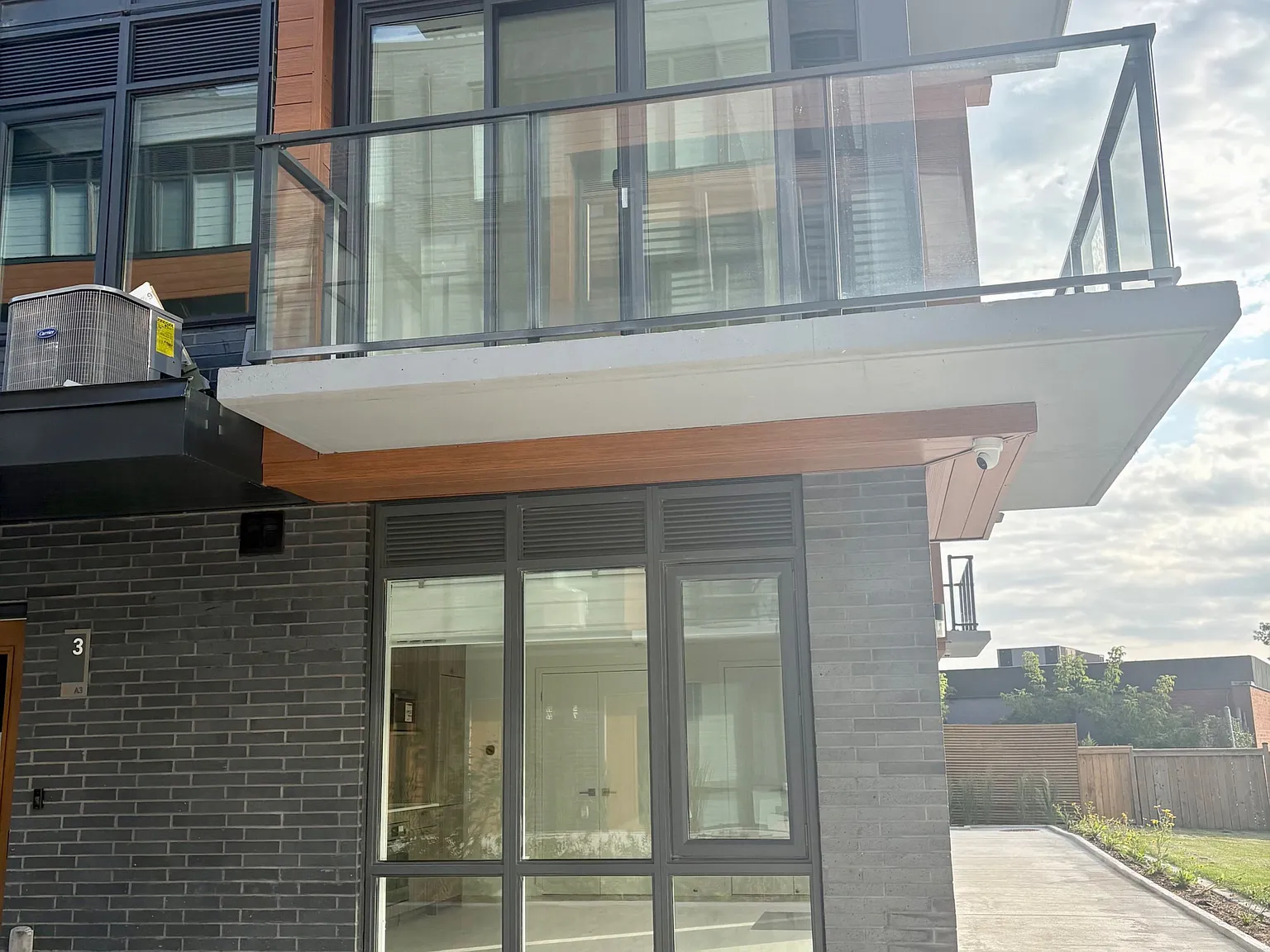 2 bed, $2,700 — Photo 3