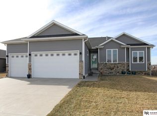 9465 Southern Sky Cir, Lincoln, NE 68505