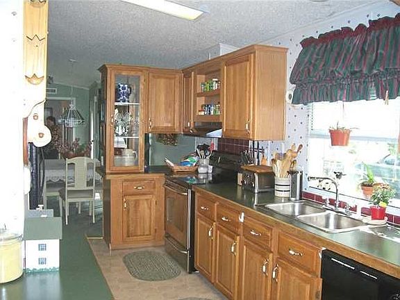 Kitchen 1