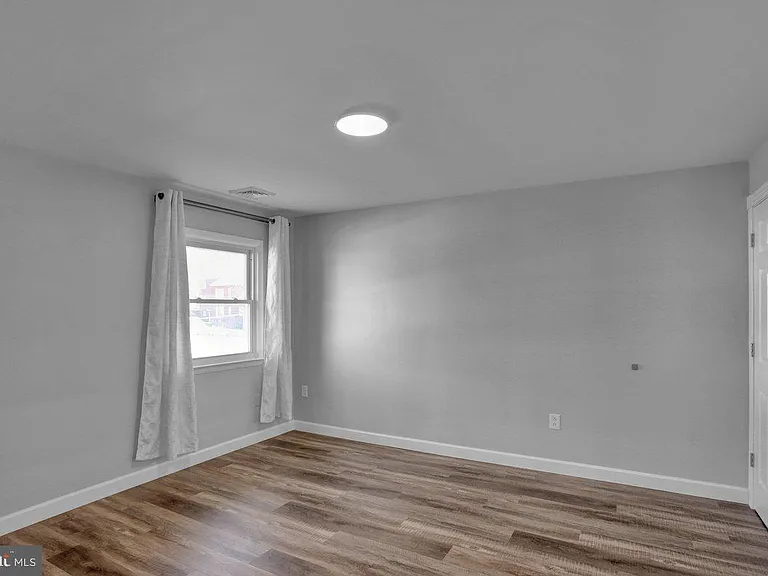 933 N Hanover St #2 — Photo 11