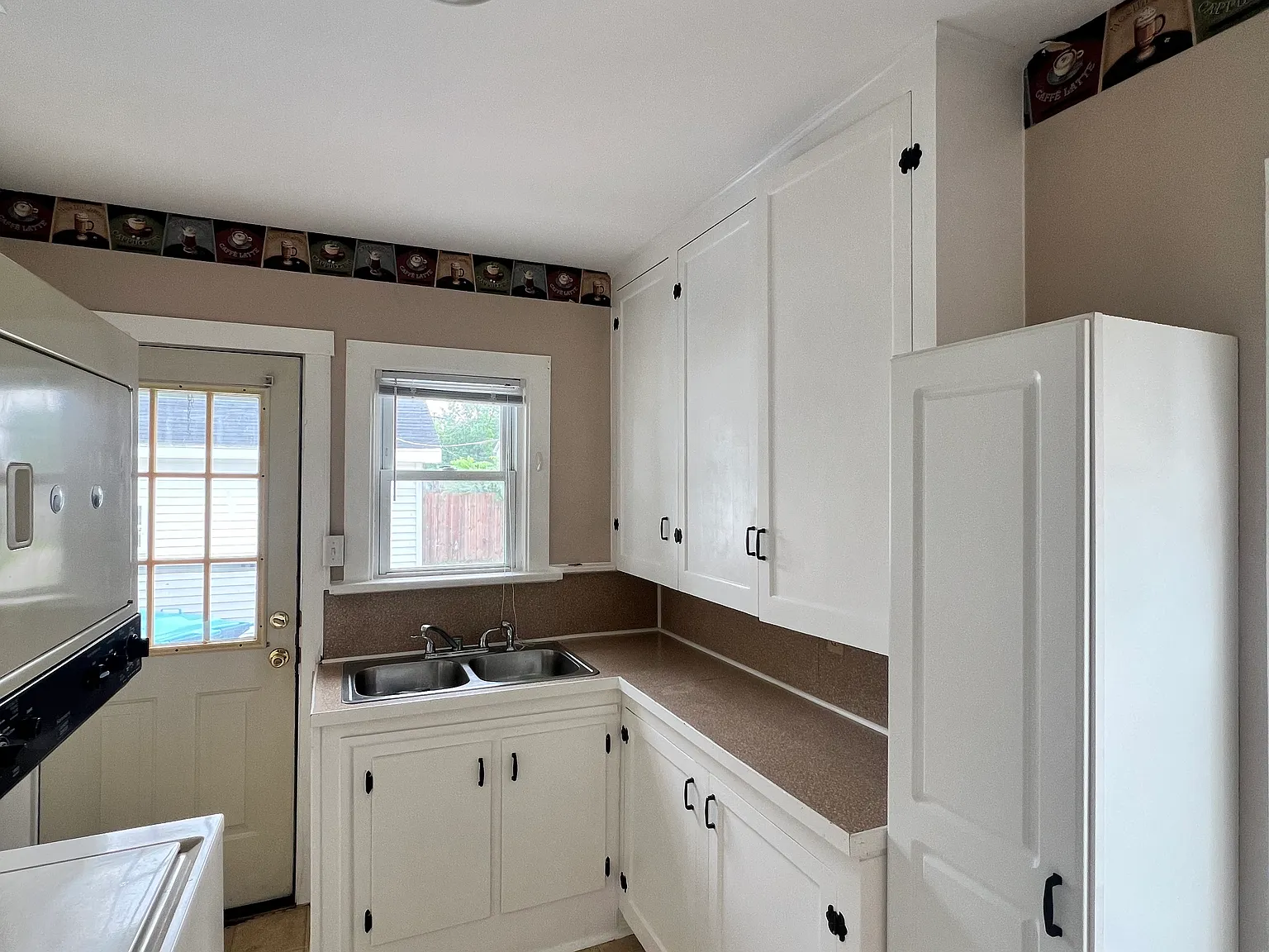 2 bed, 600 sqft, $1,100 — Photo 3