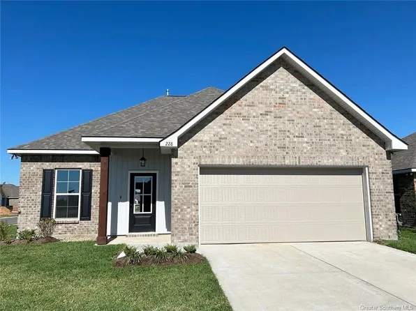 228 Summit Ave, Sulphur, LA 70665
