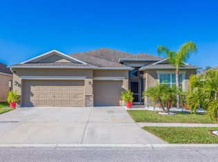 2433 Dakota Rock Dr, Ruskin, FL 33570