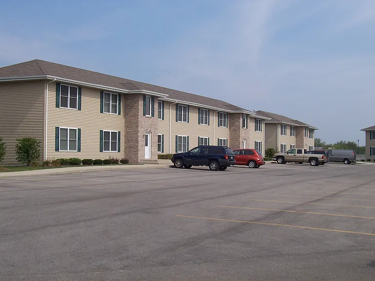 638 Circle Dr #A — Photo 2