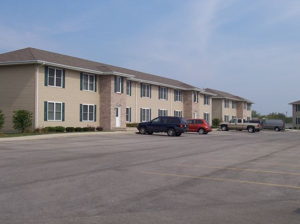 624 Circle Dr #C, Coal City, IL 60416