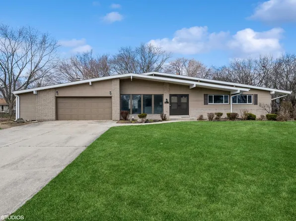 9133 North Deer COURT, Brown Deer, WI 53223