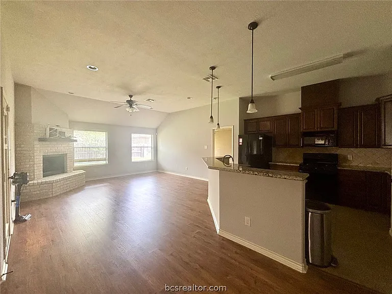 4206 Carnes Ct S — Photo 6