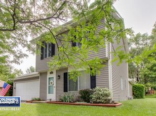 2900 Worchester Ln, Aurora, IL 60504