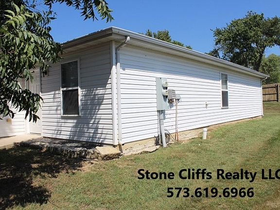 2nd image of 185 Hickory Ln #A