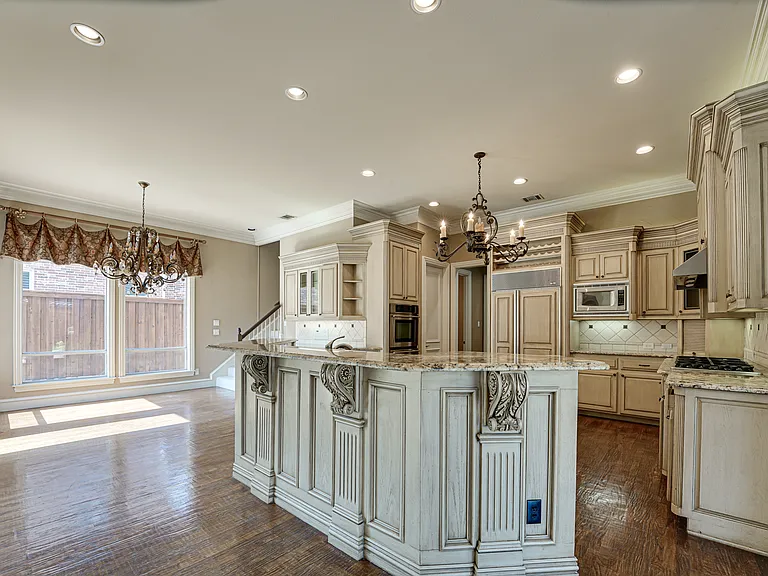 5004 Castle Creek Ct — Photo 15