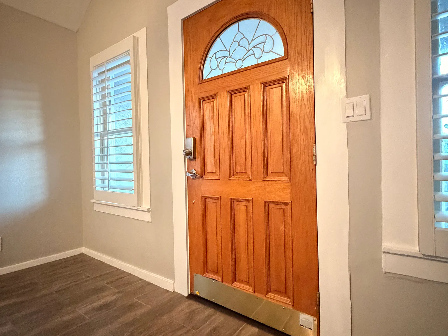 2 bed, 950 sqft, $2,845 — Photo 4