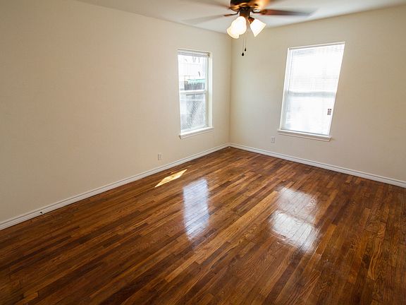 5th image of 215 N Van Buren St