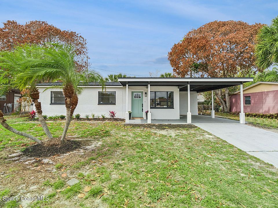 1st image of 3042 Plummer Cir