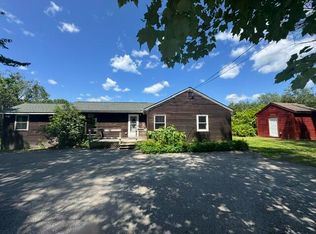 98 Belgrade Rd, Mount Vernon, ME 04352