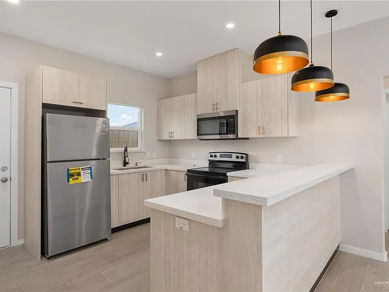5901 Northwestern Ave #3 — Photo 4