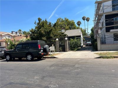 14418 Tiara St, Van Nuys, CA, 91401