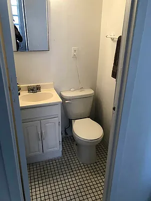 Rented by J Misrahi Realty Corp | media 4